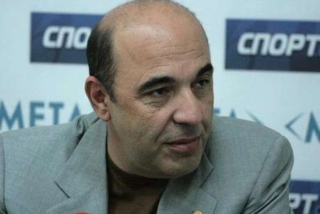 Rabinovich rallies his supporters