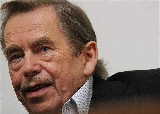 Vaclav Havel: Ukraine ‘a dictatorship in gloves’