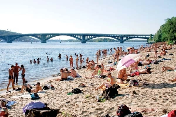 Top Kyiv beaches for fun in the sun