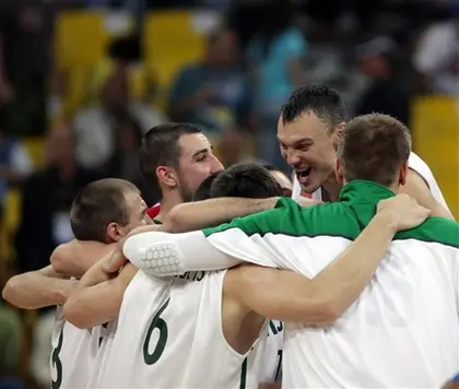Russia, Lithuania into Olympic basketball