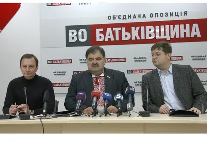 Ukraine’s united opposition discussing formation of single party