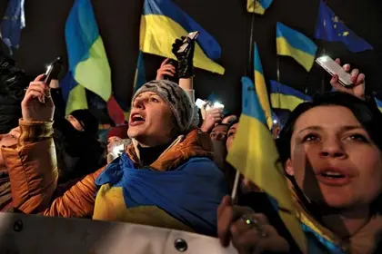 EuroMaidan movement to move off streets, regroup