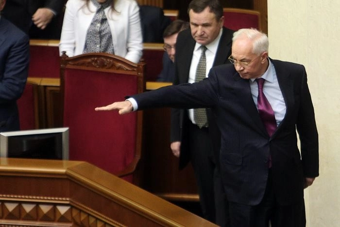 Prime minister survives no confidence vote in chaotic parliament (UPDATED)