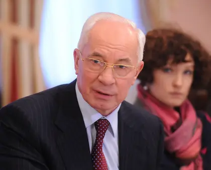 Azarov: No use of force against peaceful demonstrators planned, roads being cleared