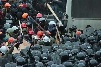 Police: 31 detained in mass disturbances in Kyiv