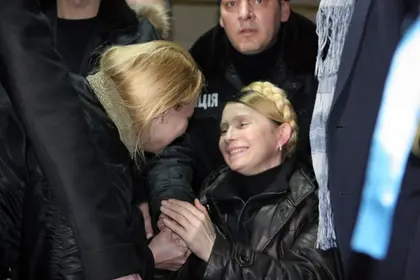 Parliament votes 328-0 to impeach Yanukovych on Feb. 22; sets May 25 for new election; Tymoshenko free (VIDEO)