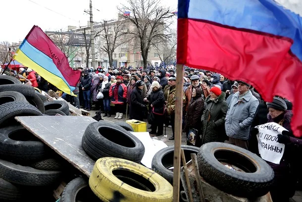 Luhansk regional council backs referendum on region’s status