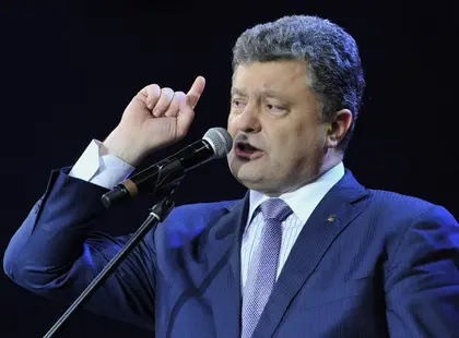 Poll: Poroshenko leading by 30 percent margin six days before election