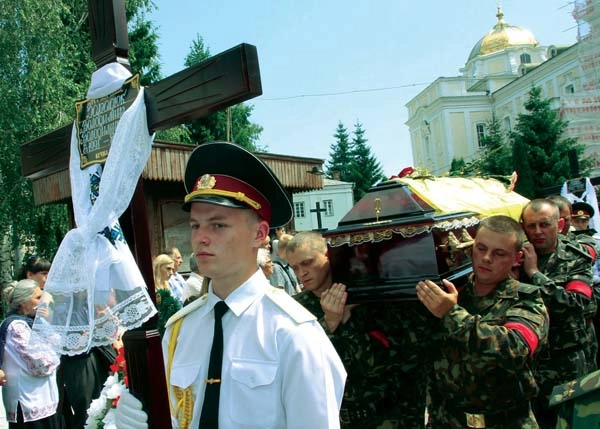 National Guard soldier injured during attack on Luhansk military unit dies