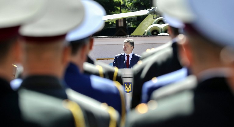 Poroshenko unveils peace plan during visit to Ukraine’s restive east