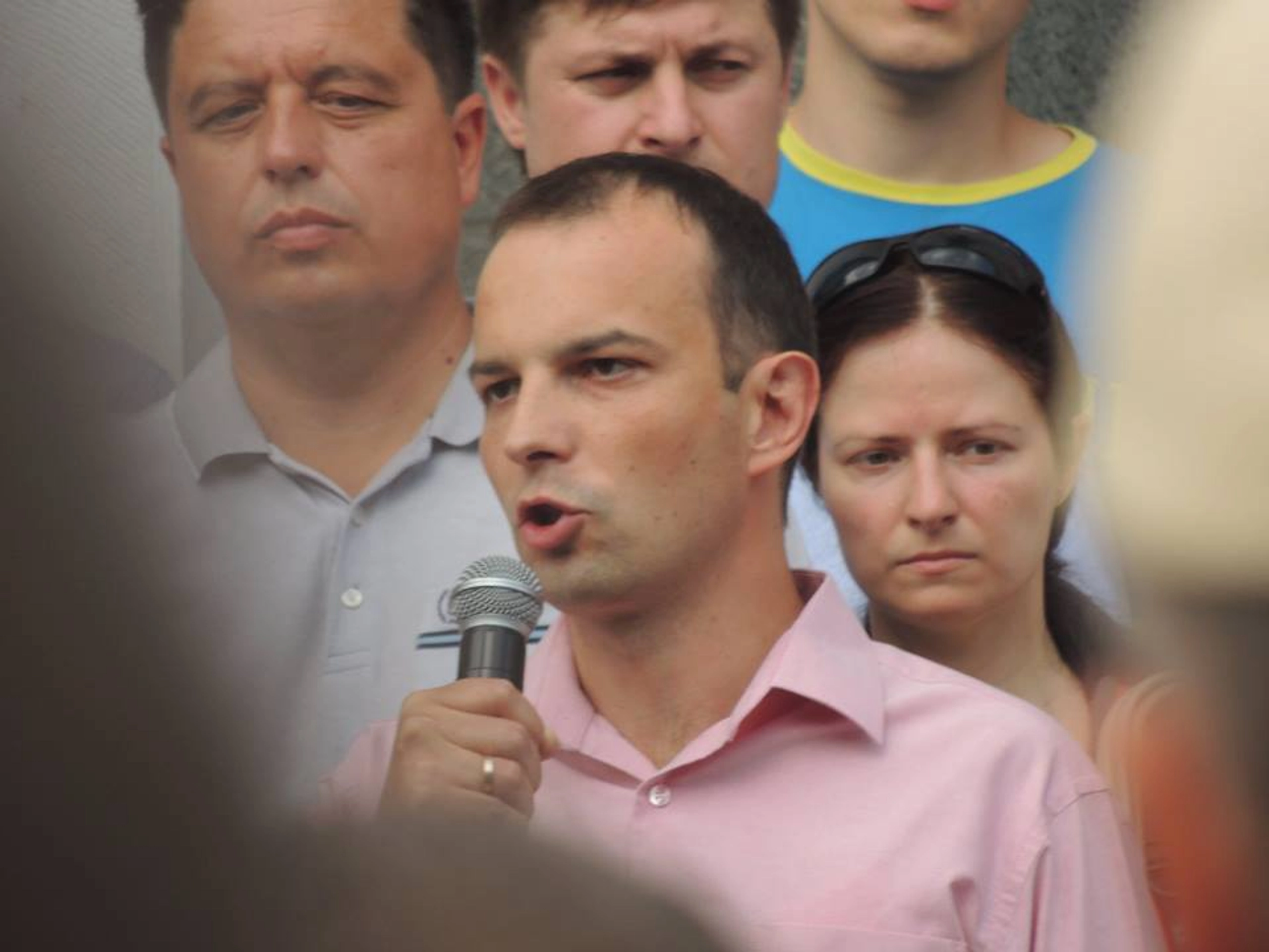 Sobolev says failure to cleanse the government might radicalize Ukrainians