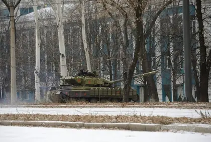 Donetsk Airport overrun by rebels, say army volunteers