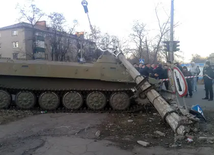 Riots in Kostyantynivka after Ukrainian armored vehicle hits and kills a child