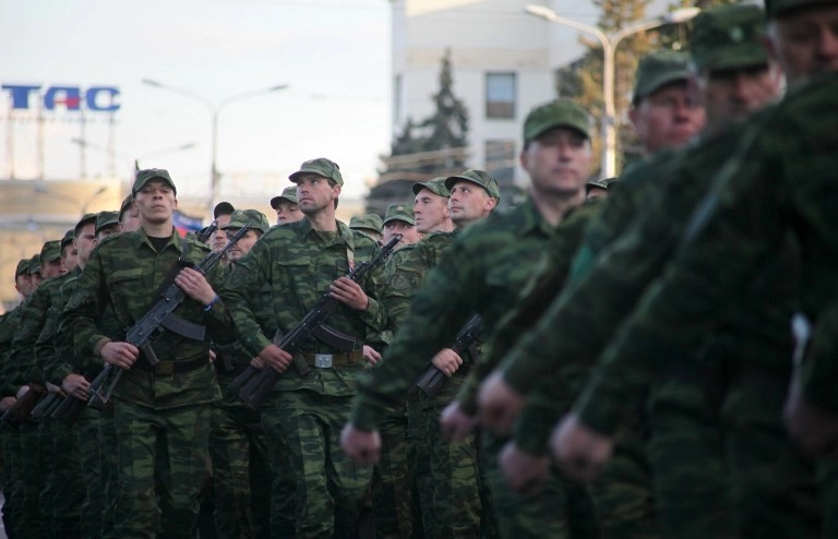 Suspicions abound as Chechen fighters make mysterious exit from Donbas battlefield