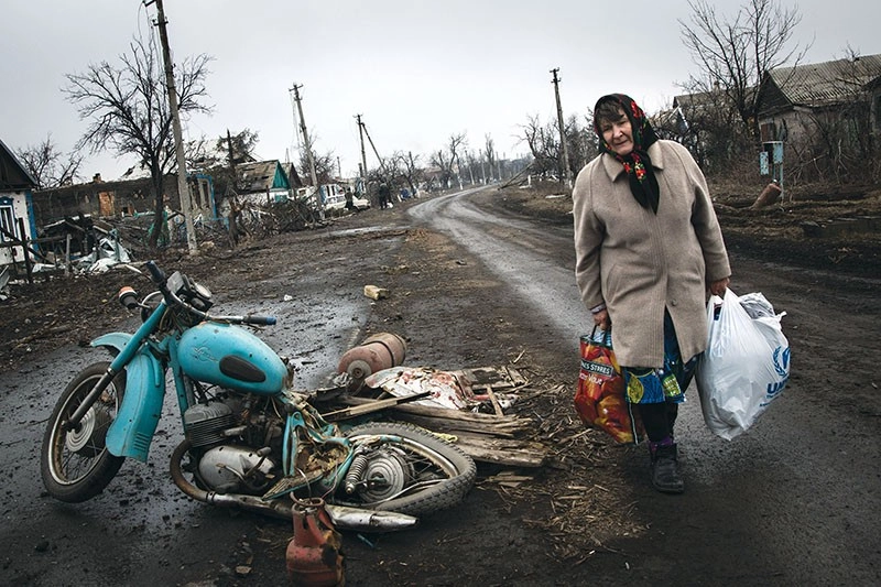 UN refugee head confronts Ukraine’s atypical challenge