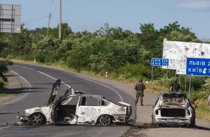 Shootout in western Ukraine kills at least two people; risk of wider conflict exists