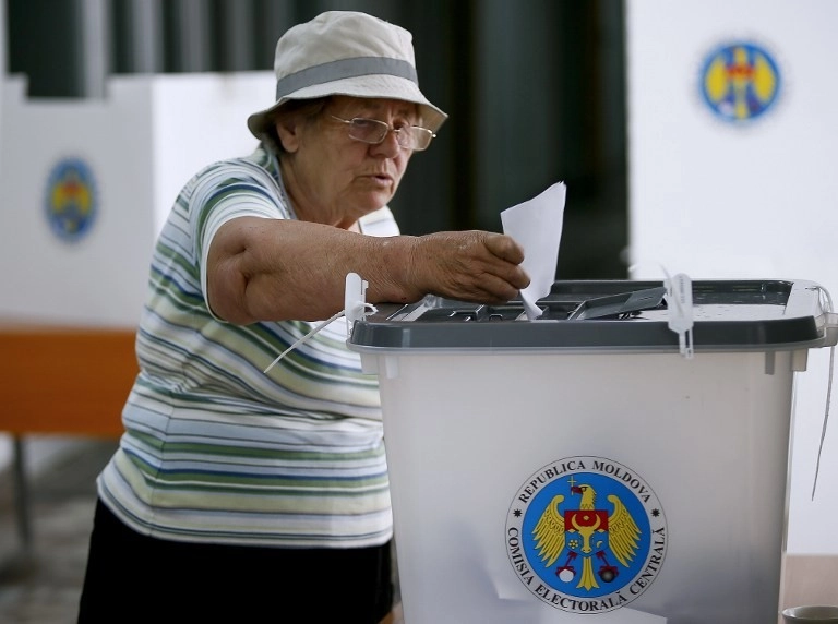 Local election runoff in Ukraine’s major cities should be held no later than Nov. 15