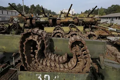 War machines arise from Kyiv’s ‘tank cemetery’