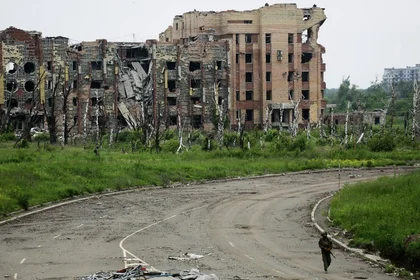Radio Free Europe/Radio Liberty: Life outside the ruins of Donetsk’s airport (VIDEO)
