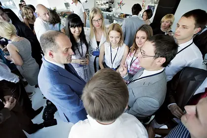 New generations come to power, with help from Pinchuk, one way or another: Do they owe him?