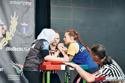 Ukrainian girl wins at world arm wrestling championship
