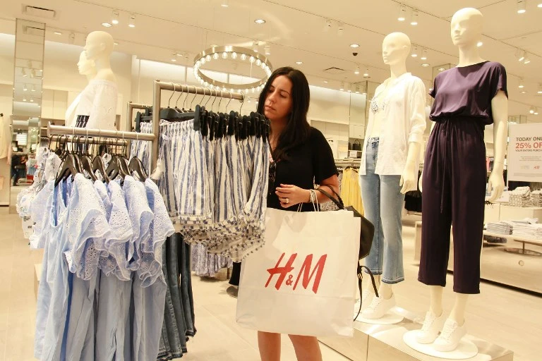 H&M the latest big name in retail to open a store in Ukraine - Emerging  Europe