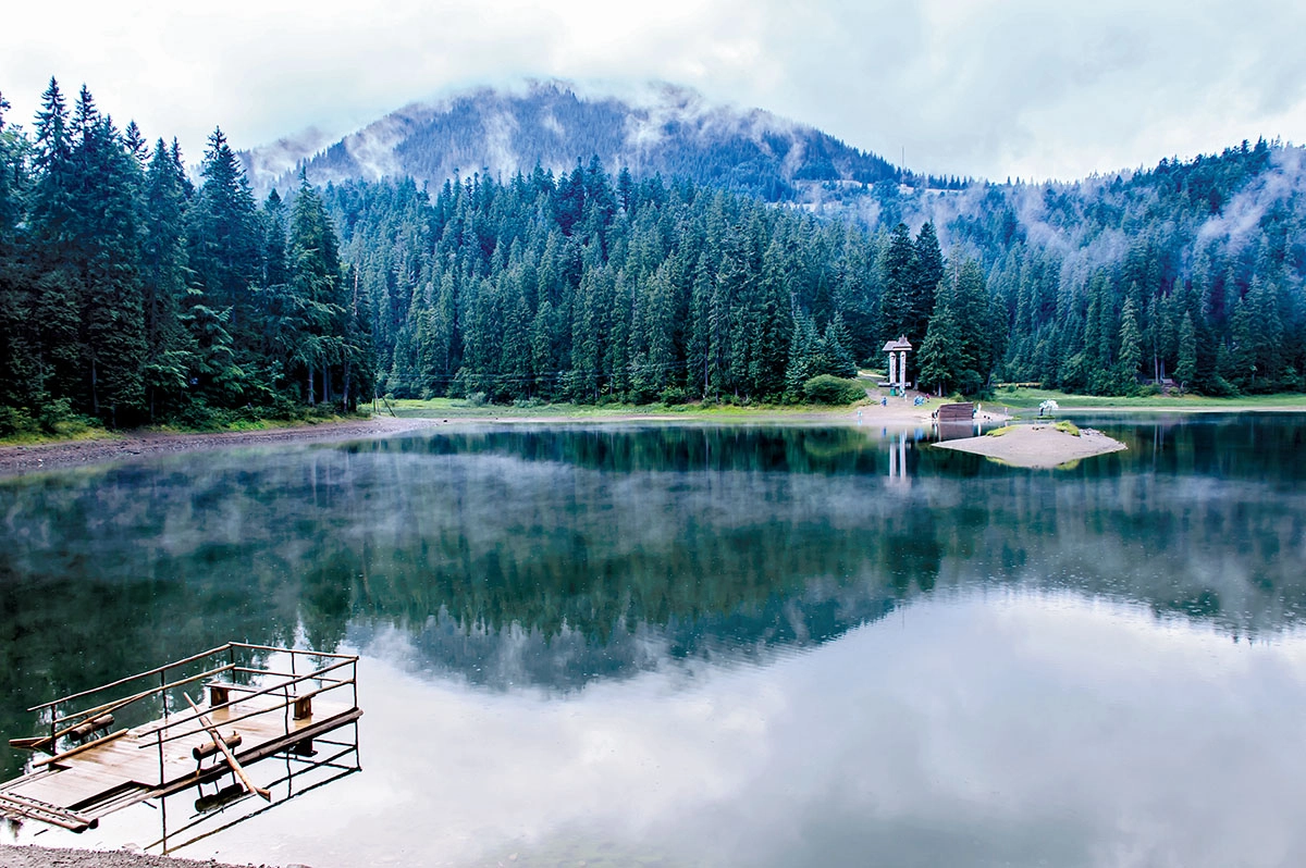 Ukraine’s lakes, rivers offer cool ways to beat the heat