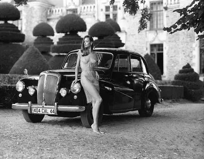 Erotic photobook ‘Chateau’ takes peek at past in France