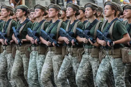 112.ua: Defense minister reports 57,000 women serve in Ukrainian army