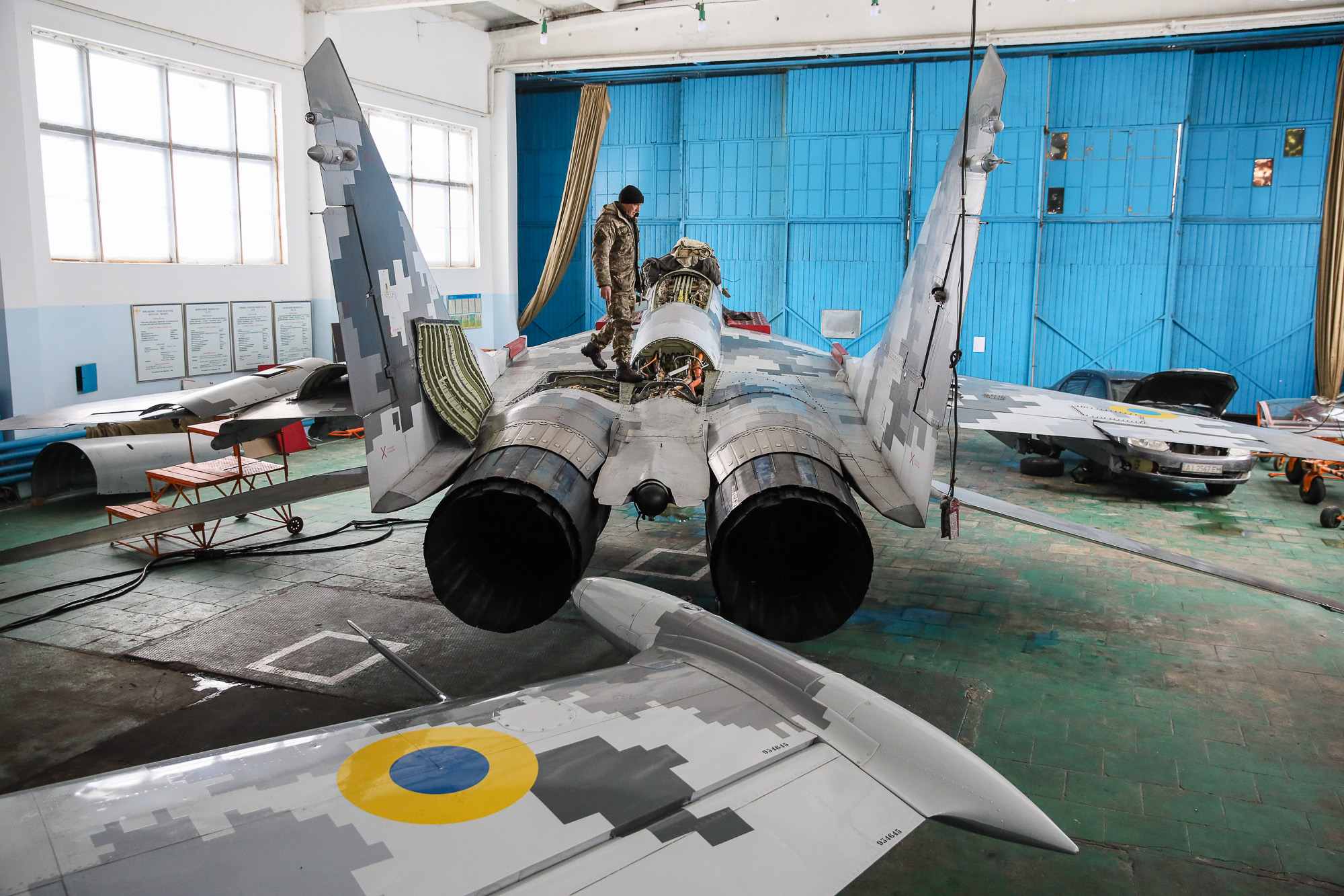Riskant echo troon Ukraine's Air Force rebuilds amid war