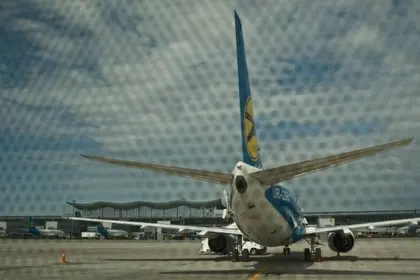 Ukraine International Airlines loses nearly $100 million