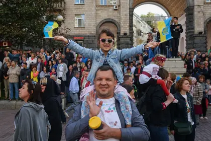 UNIAN: Poroshenko signs decree on Father’s Day in Ukraine