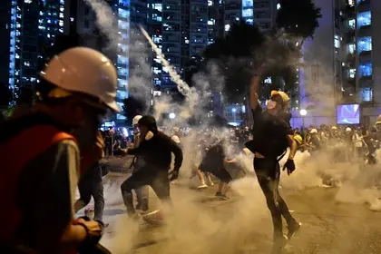 Hong Kong protesters draw strong inspiration from Ukraine revolution