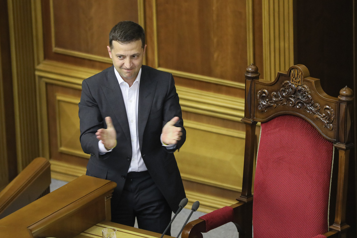 Zelensky Signs Bill On Presidential Impeachment