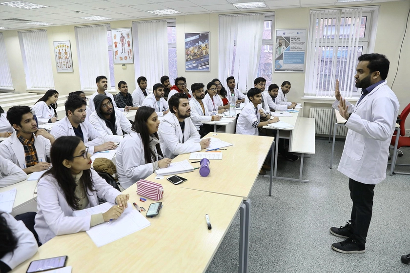 Indian students find strength in numbers at Ukrainian medical schools (VIDEO)