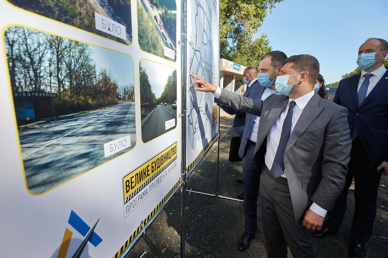 Zelensky’s ‘Big Construction’ road repairs project sparks controversy