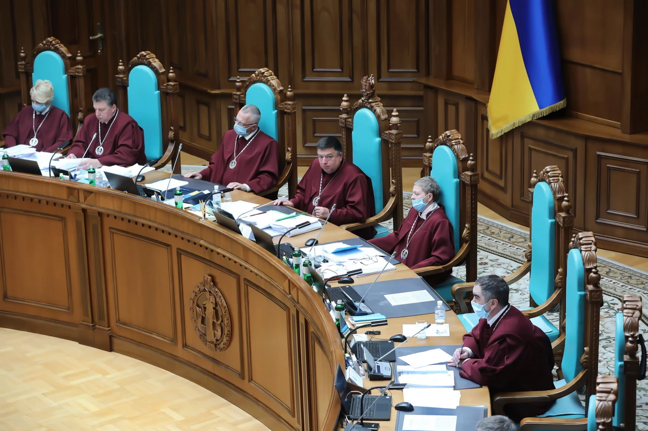 Constitutional Court destroys Ukraine’s asset declaration system (UPDATES)