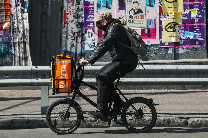 Ukrainian delivery service Raketa rebrands, enters foreign markets