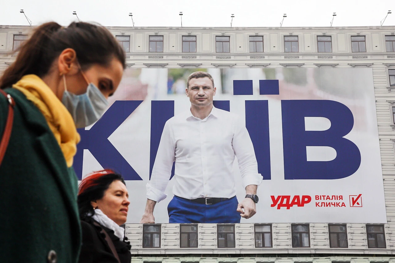 Klitschko, Zelensky bump their heads over Kyiv, again