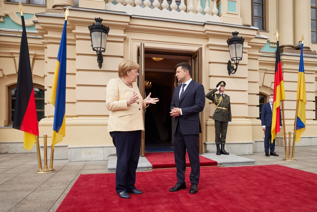 Merkel’s farewell visit to Kyiv brings no security guarantees with Nord Stream 2 almost completed