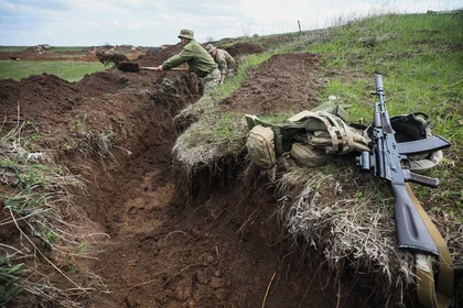 Ukrainian soldier wounded near Pisky