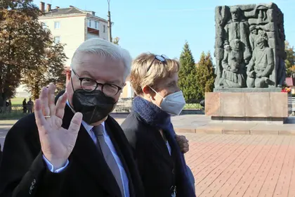 Steinmeier visit shines spotlight on Nazi massacre in Koriukivka