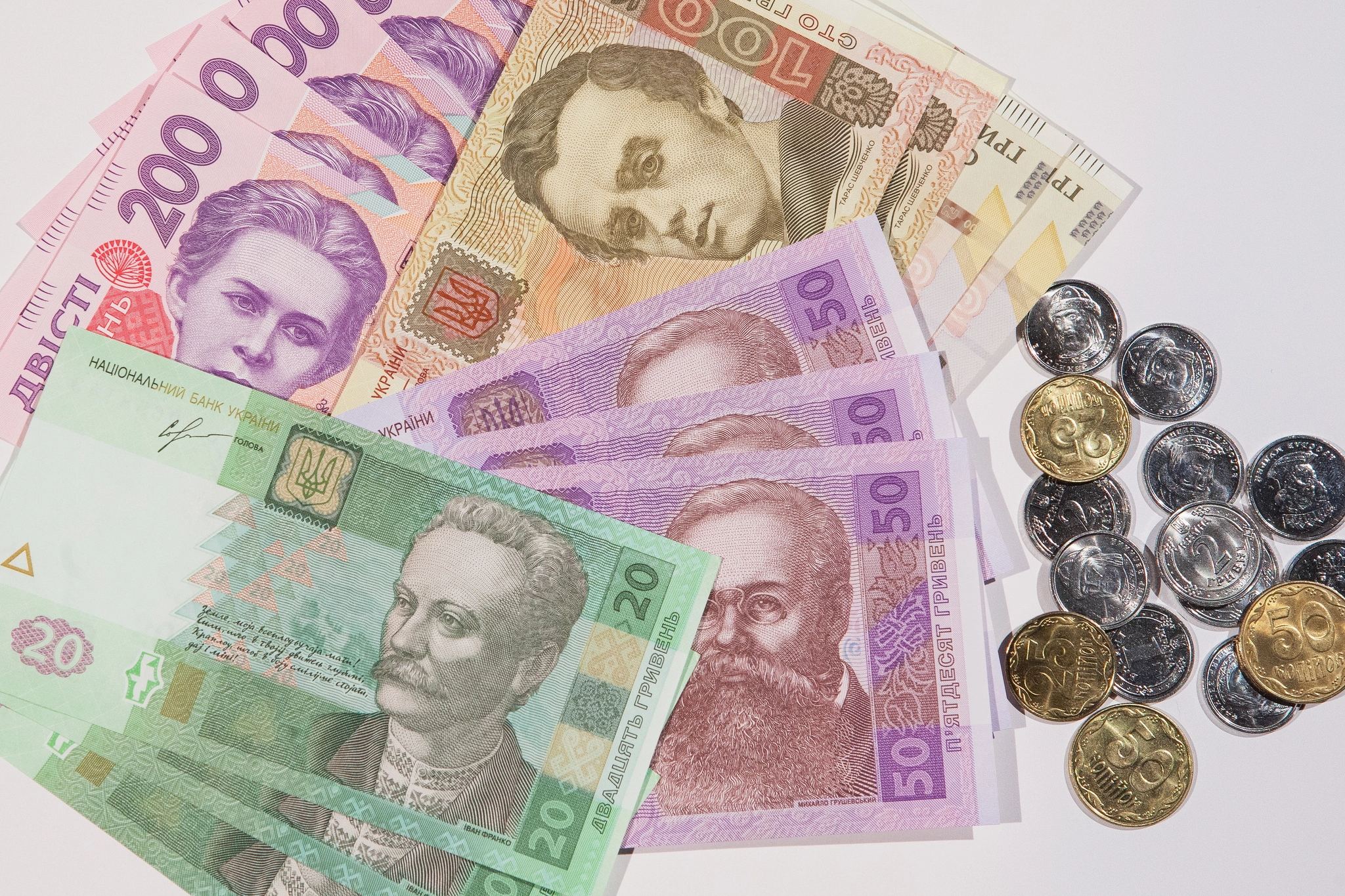 Hryvnia Weakens as Liquidity Flows In