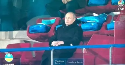 Putin Pretended to Sleep When Ukrainian Athletes Emerged at Winter Olympics Opening Ceremony