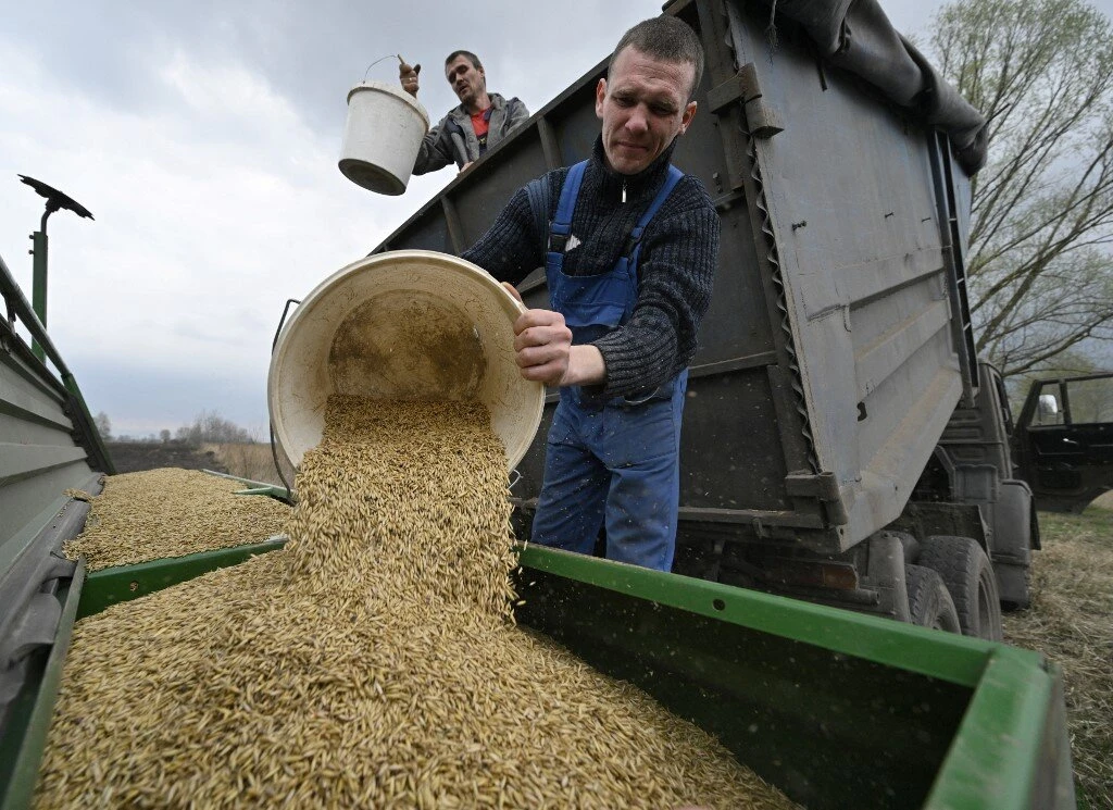 Russian Siberian Territory Passes Resolution to Seize Grain in Ukraine’s Kherson Region