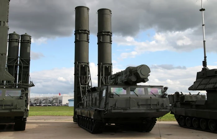 Ukrainian military gets S-300 missile system from partner countries