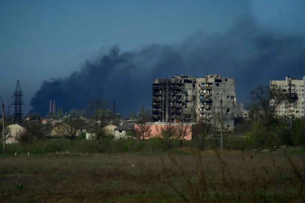 Invading Russian Forces Storm Azov Steel Plant for 2nd Consecutive Day