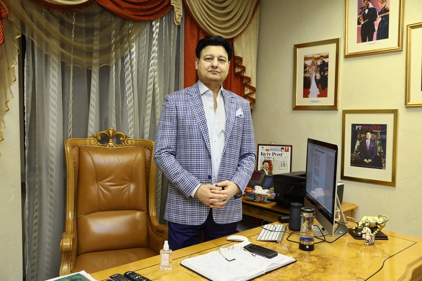Ex-Kyiv Post Publisher Mohammad Zahoor Helps Buy Two Fighter Jets for Ukraine — Wife