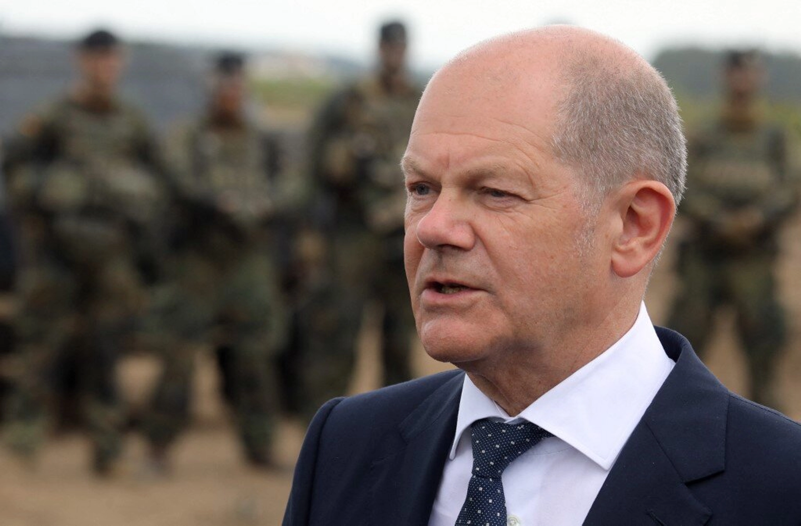 Scholz says Germany helping Ukraine more than Britain