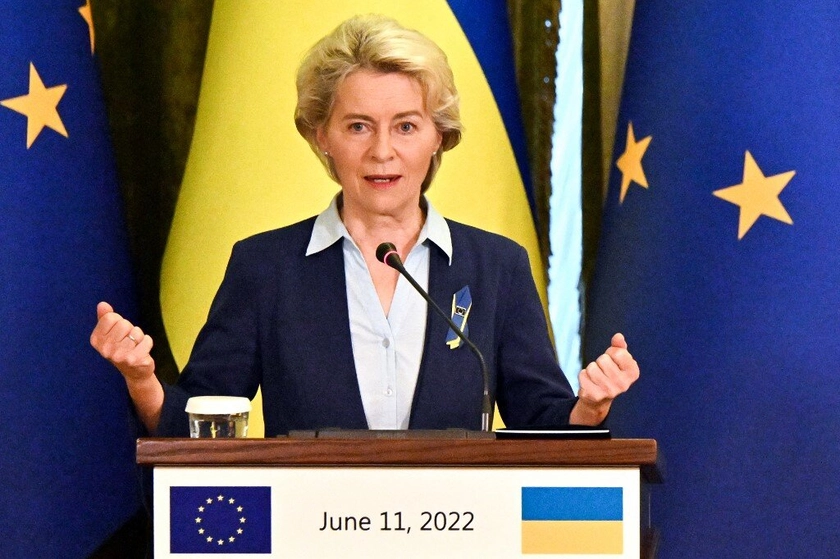 EC president says Ukraine should strengthen anti-corruption legislation
